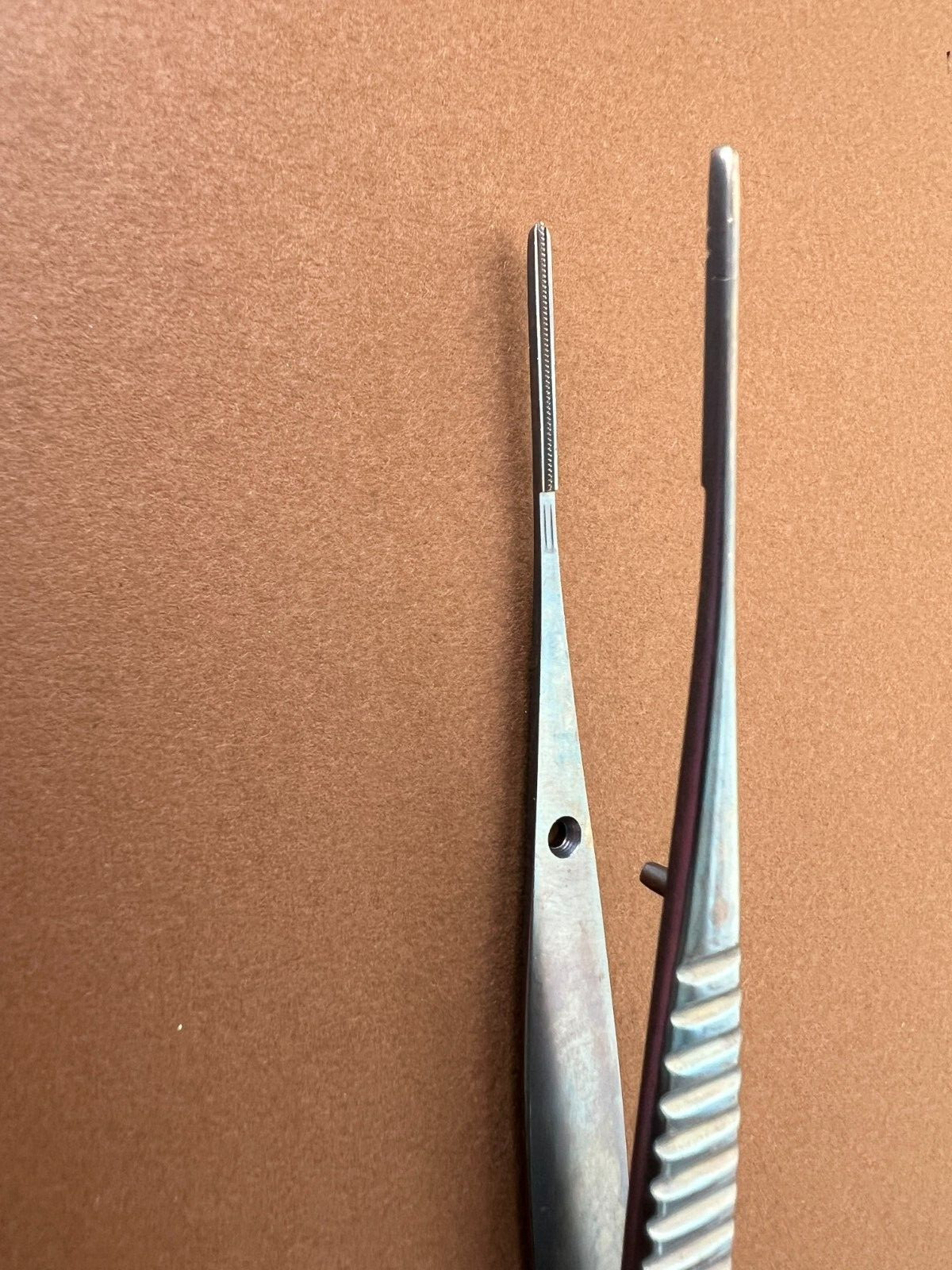 SCANLAN 3003-03 DeBakey Forceps , 1 mm atraumatic DeBakey tips, 6″ TITANIUM
