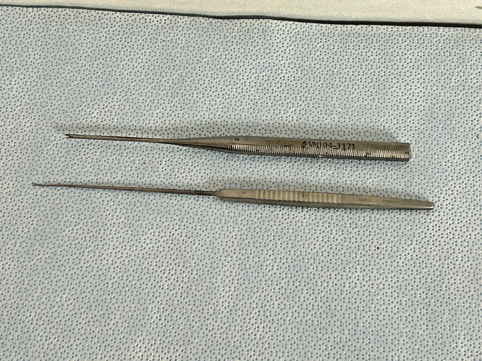 2 X V MUELLER RH1101 &VM104-1171 CONVERSE SKIN HOOK 7″