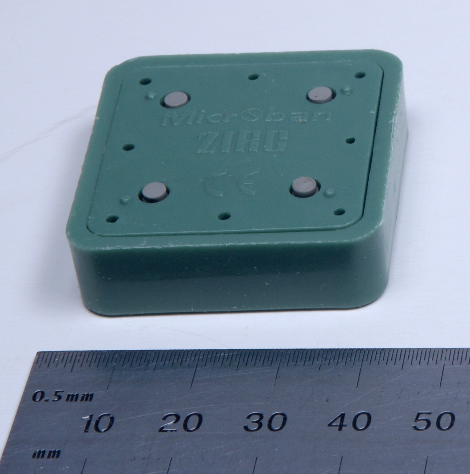 Microban Zirc Magnetic Dental Bur Holder 1½”