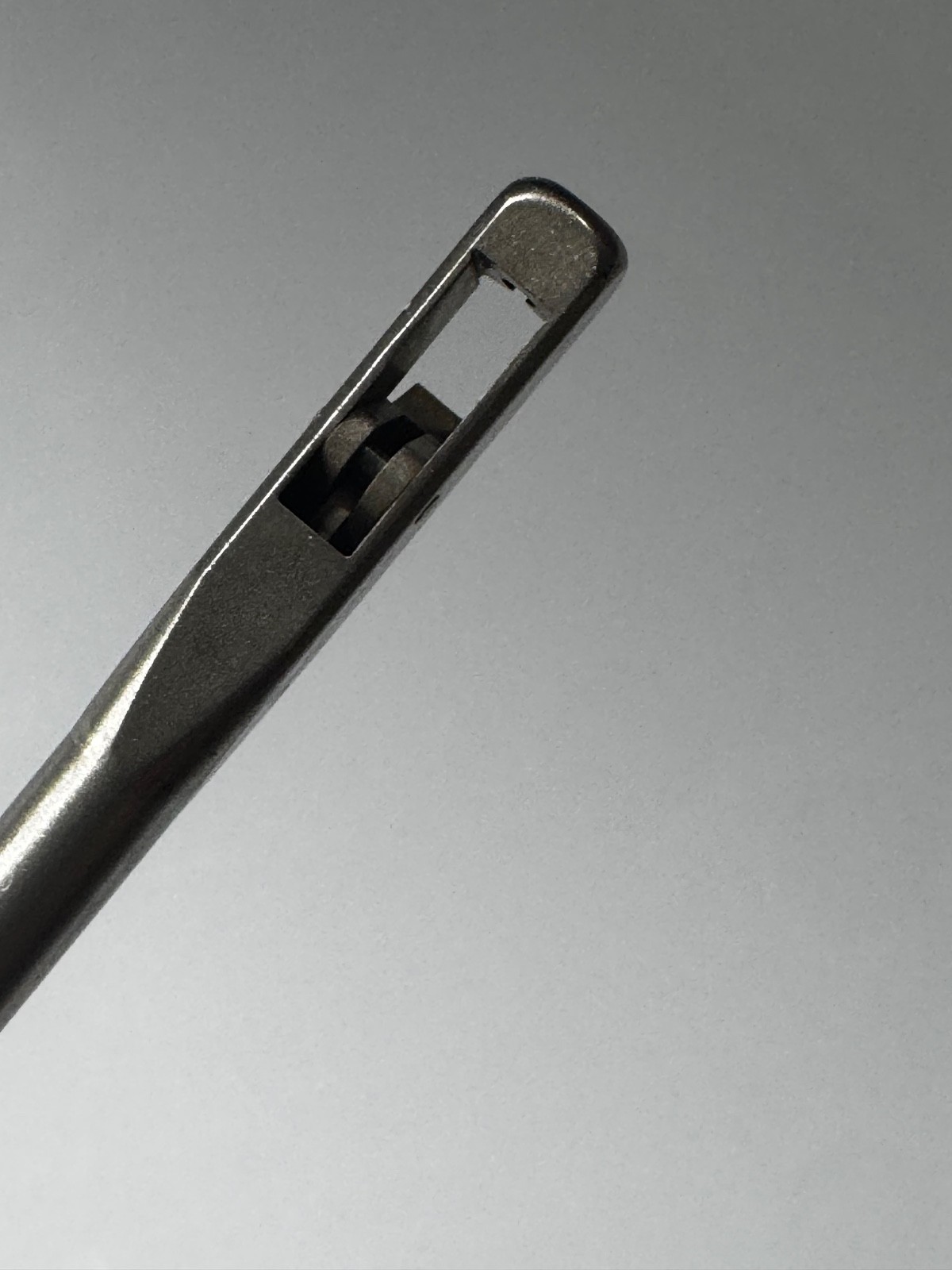 Arthrex 4.2mm Straight Suture Cutter Model AR-12250
