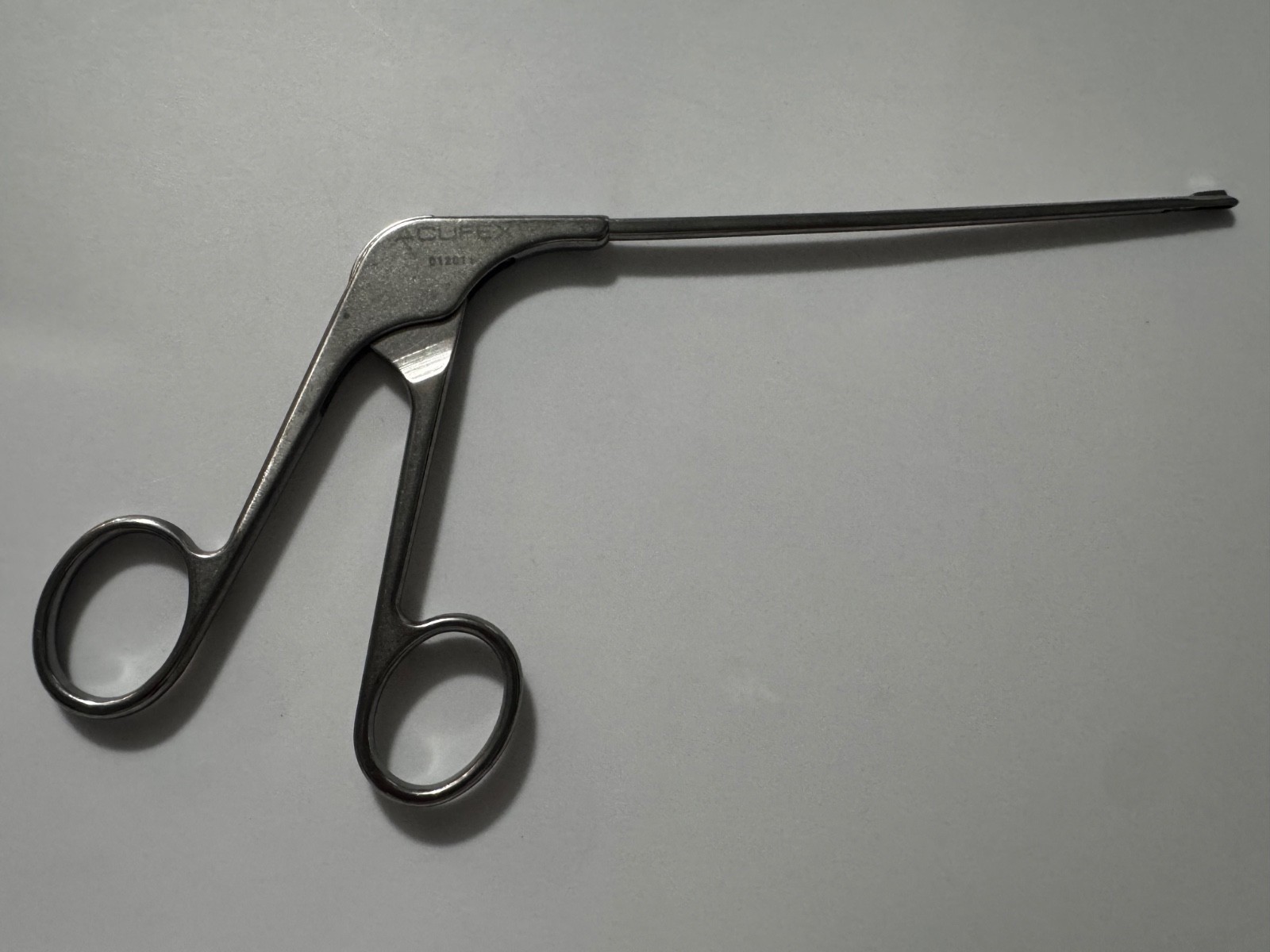 Acufex 2.7mm Linear Punch Model 012011