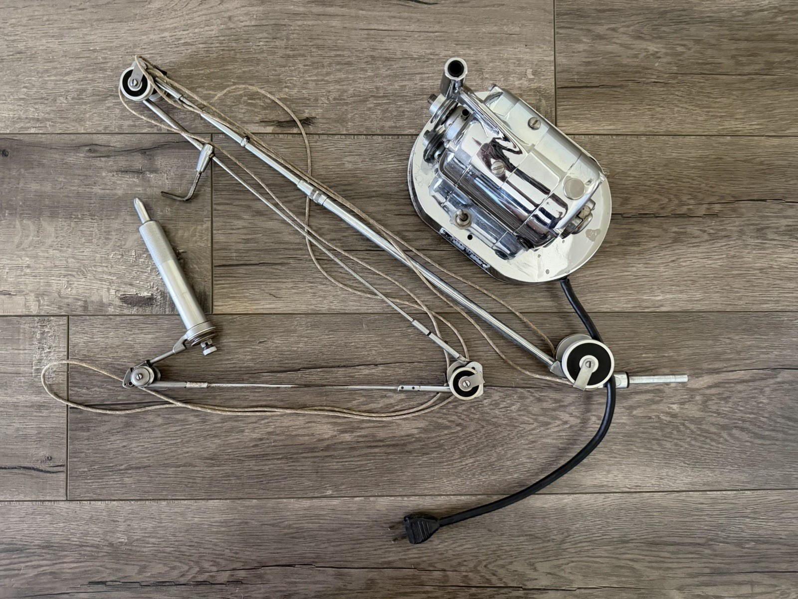 Teledyne Vintage Dental Emesco 92N Lab Drill w/Hand Piece PLEASE READ