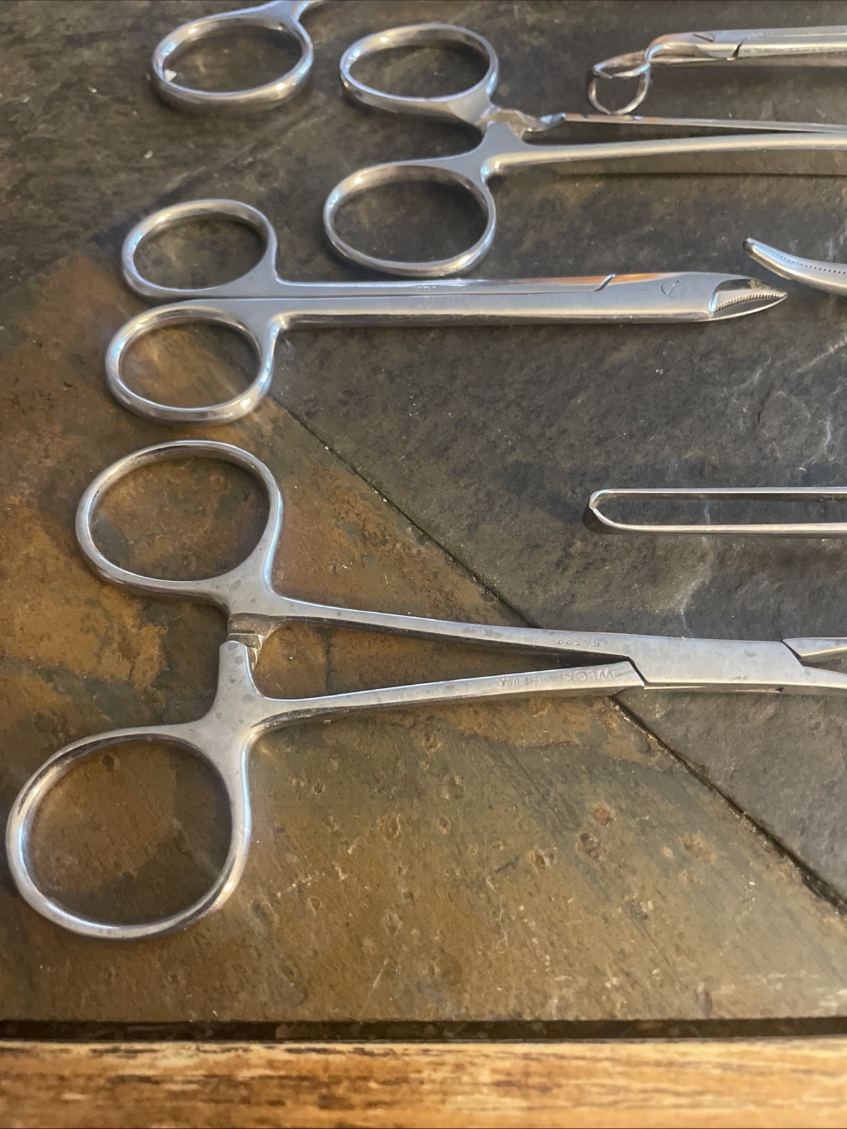 LOT OF 9 STAINLESS STEEL SURGICAL MEDICAL DENTAL INSTRUMENTS