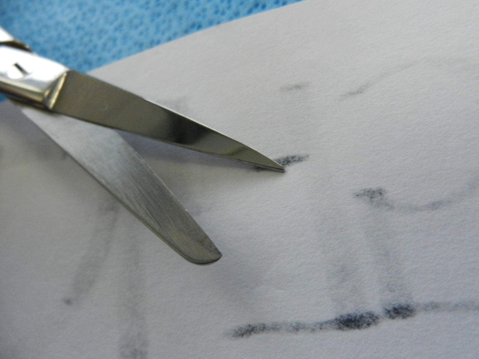 D6755 V. Mueller Straight Sharp x Blunt Operating Scissors 14cm SU1702