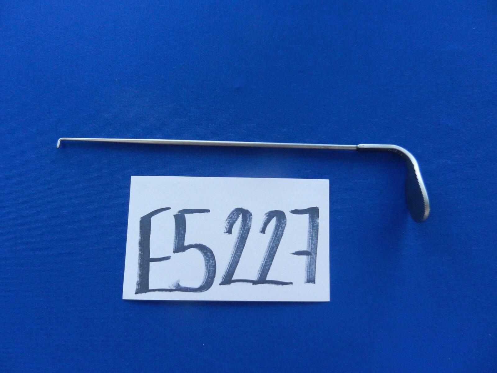 E5227 Pilling 50-6679 Jako Micro Laryngeal Fine Right Angled Hook 22.9cm Long