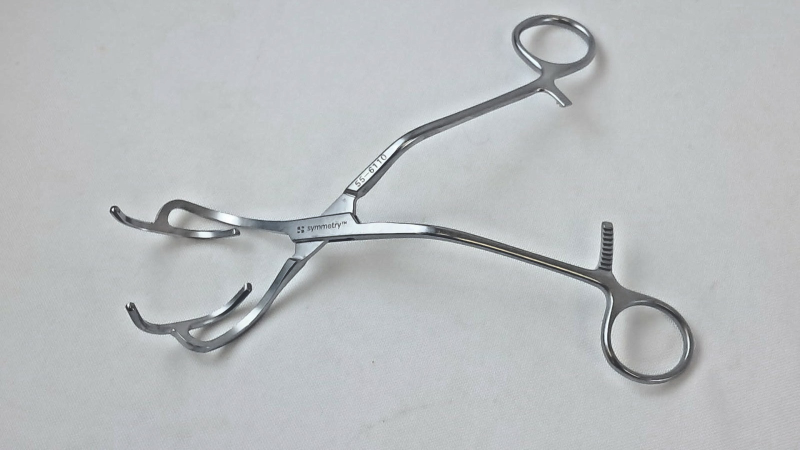 Symmetry 55-6110 Strong Aortic Clamp Angled 8″ Orthopedic