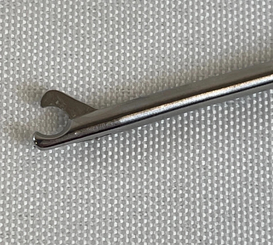 Sklar 45-6086 Arthroscopic Hook Scissor 3.4mm x 14.5cm Straight Surgical