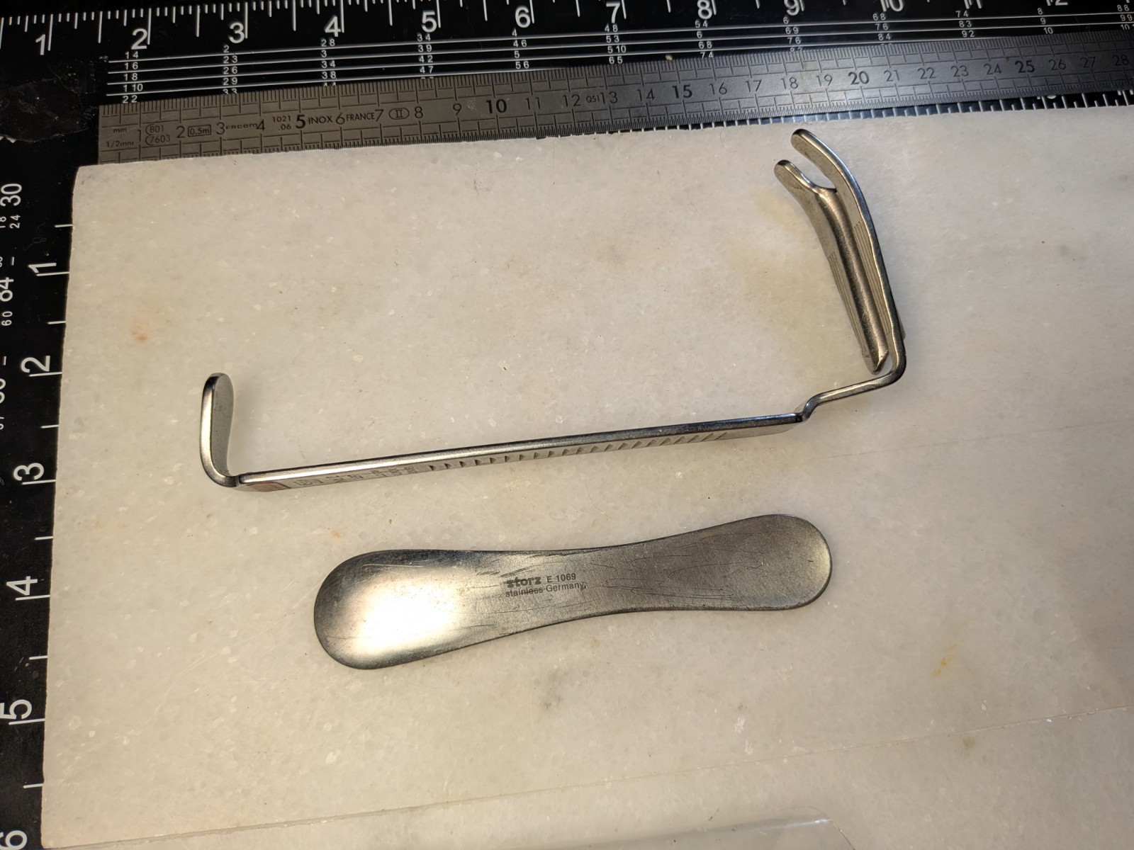 Storz E 1069 Castroviejo Mucosal Graft Knife & Ring Retractor size 2