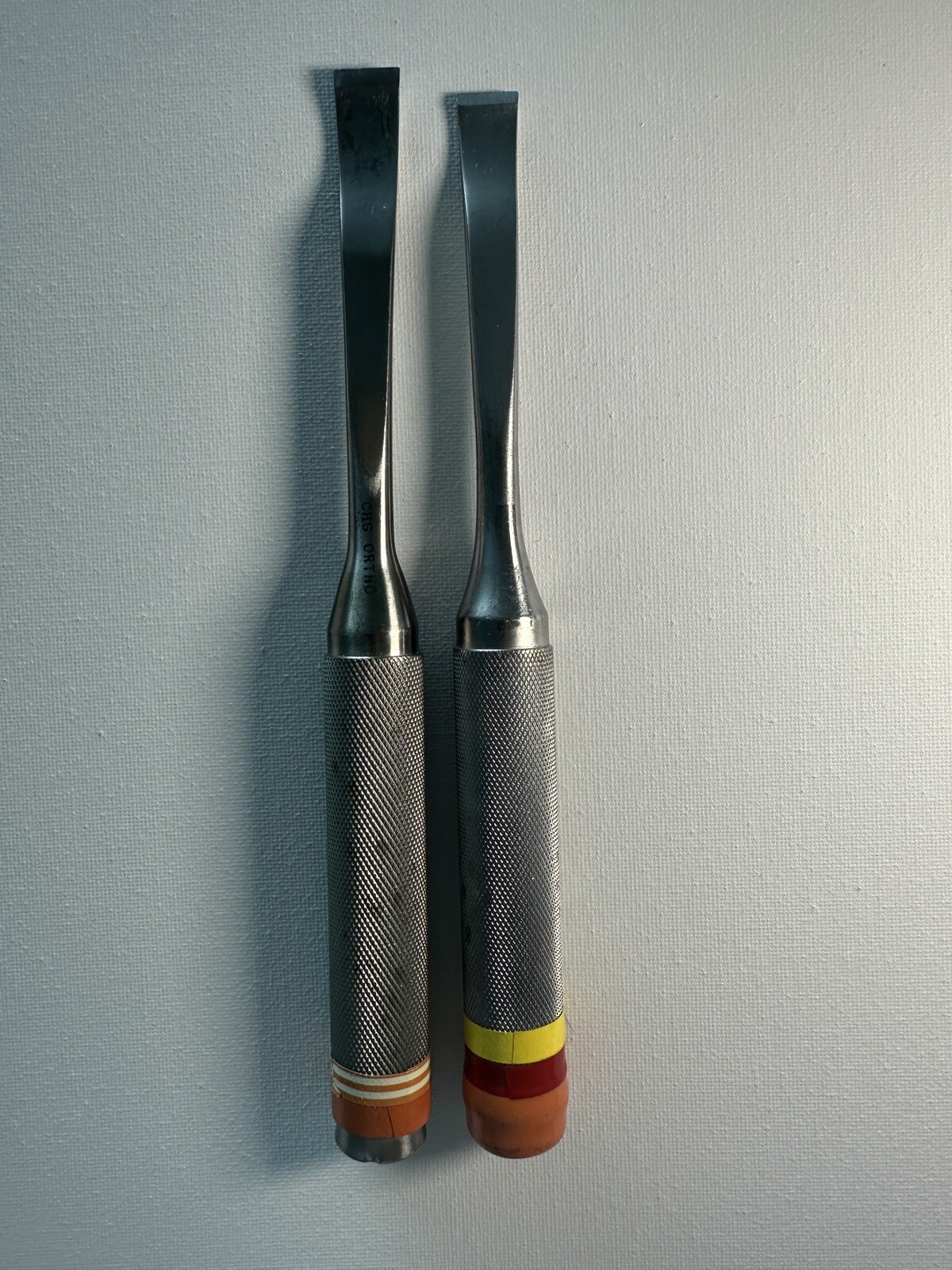 Pair of Jarit Osteotome Integra Lifesciences Curved, Heavy, with Grip