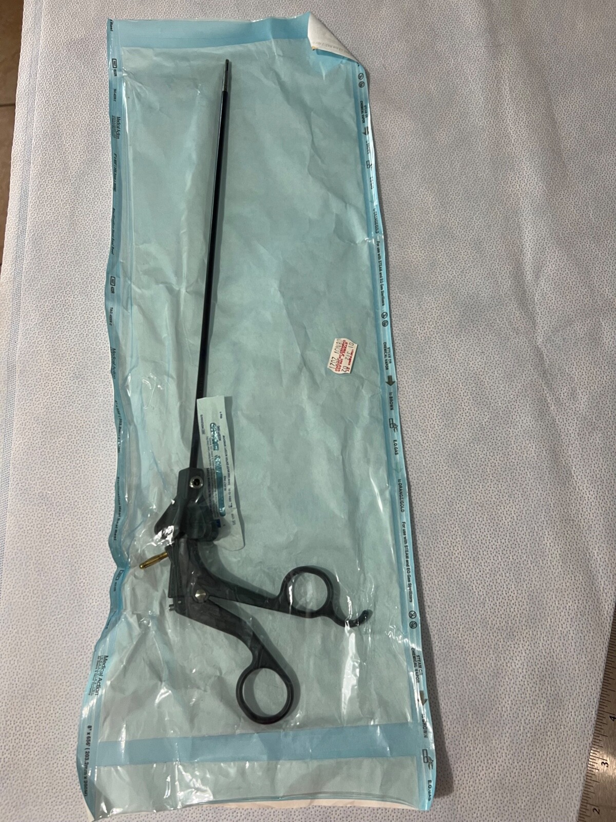Stryker Laparoscopic Allis Tissue Grasper w/ 250-080-617 Shaft & Handle