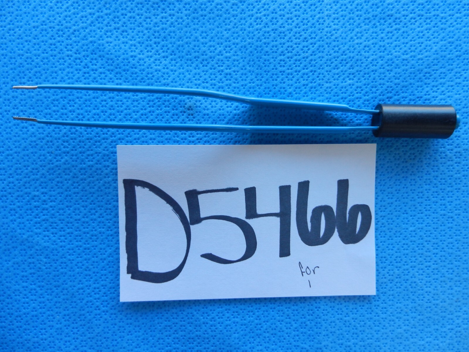 D5466 Kirwan Monopolar Bayonet Forceps Serrated Tips 21cm 30-2005