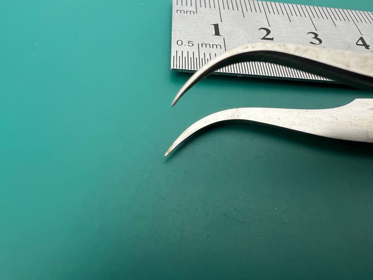 A. Dumont & Fils Swiss Bipolar Tweezers Forceps, #5 INOX, micro bipolar forceps