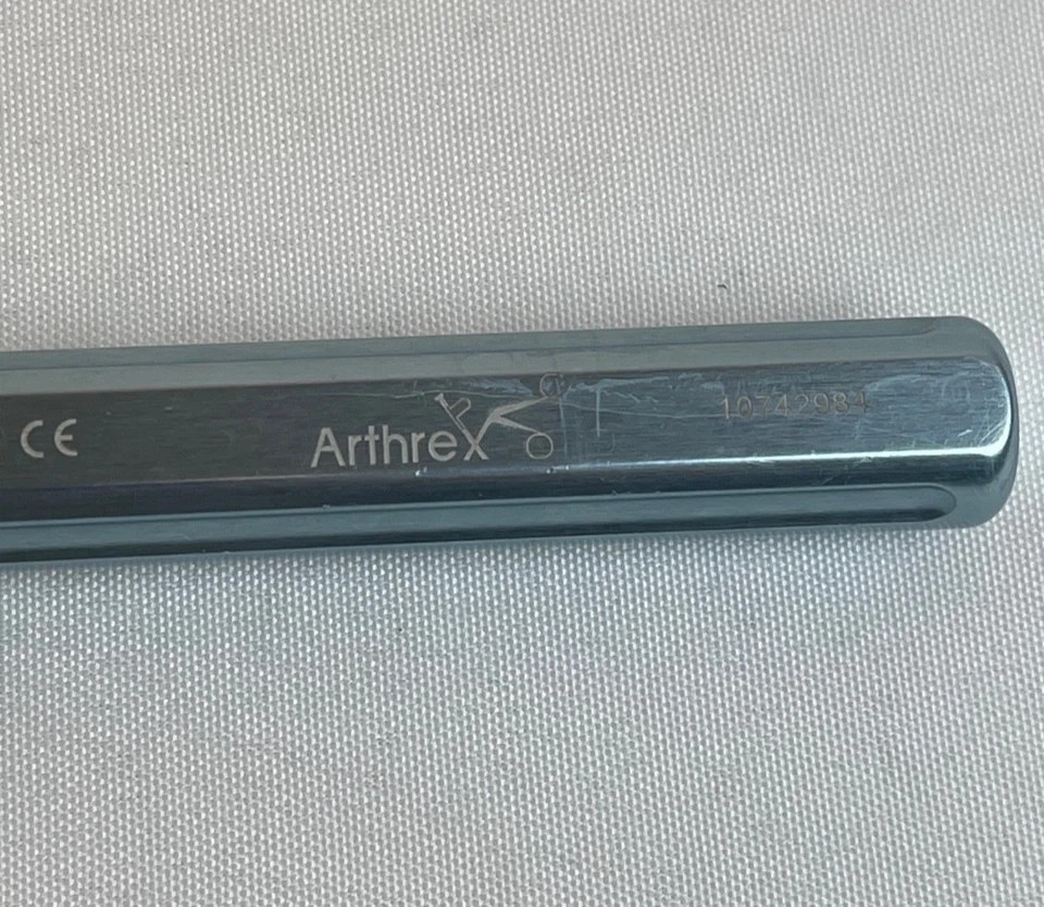 Arthrex AR-23020 D-Curette Both Sides Cut 3.4mm x 150mm Arthroscopy Orthopedics