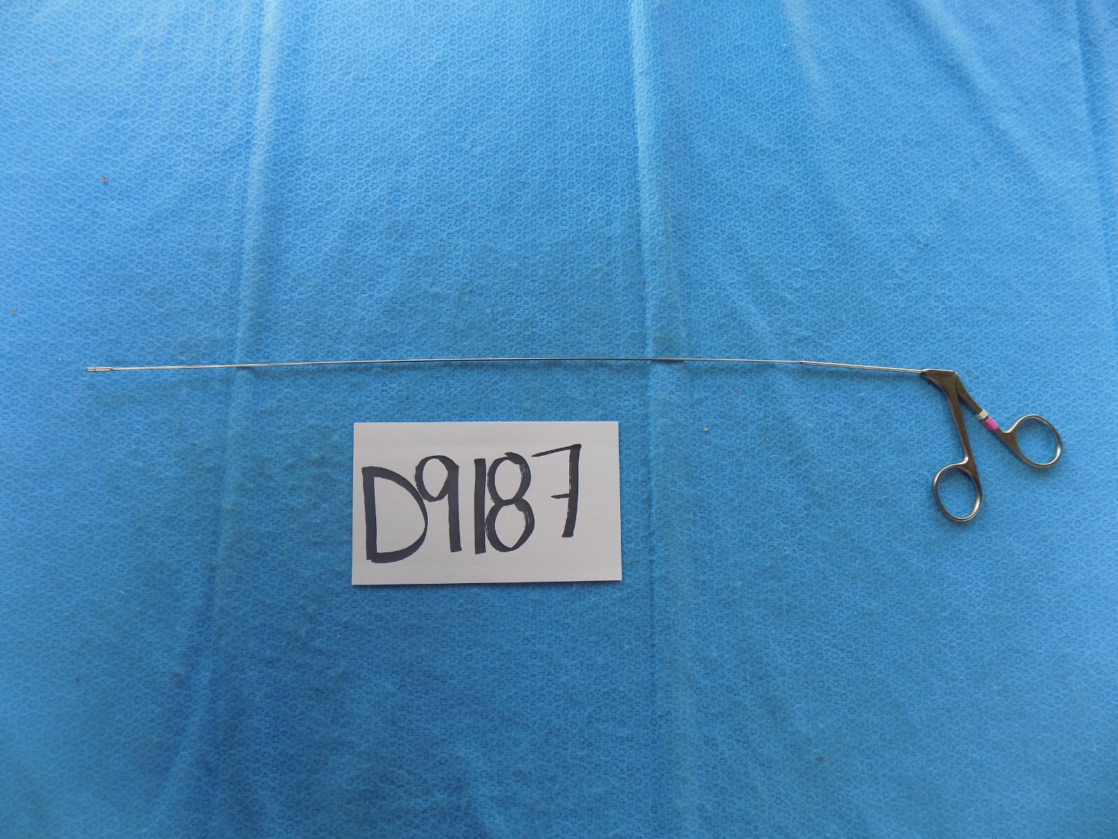 D9187 Stryker Surgical Semi Flexible Cup Forceps 7fr 502-777-400
