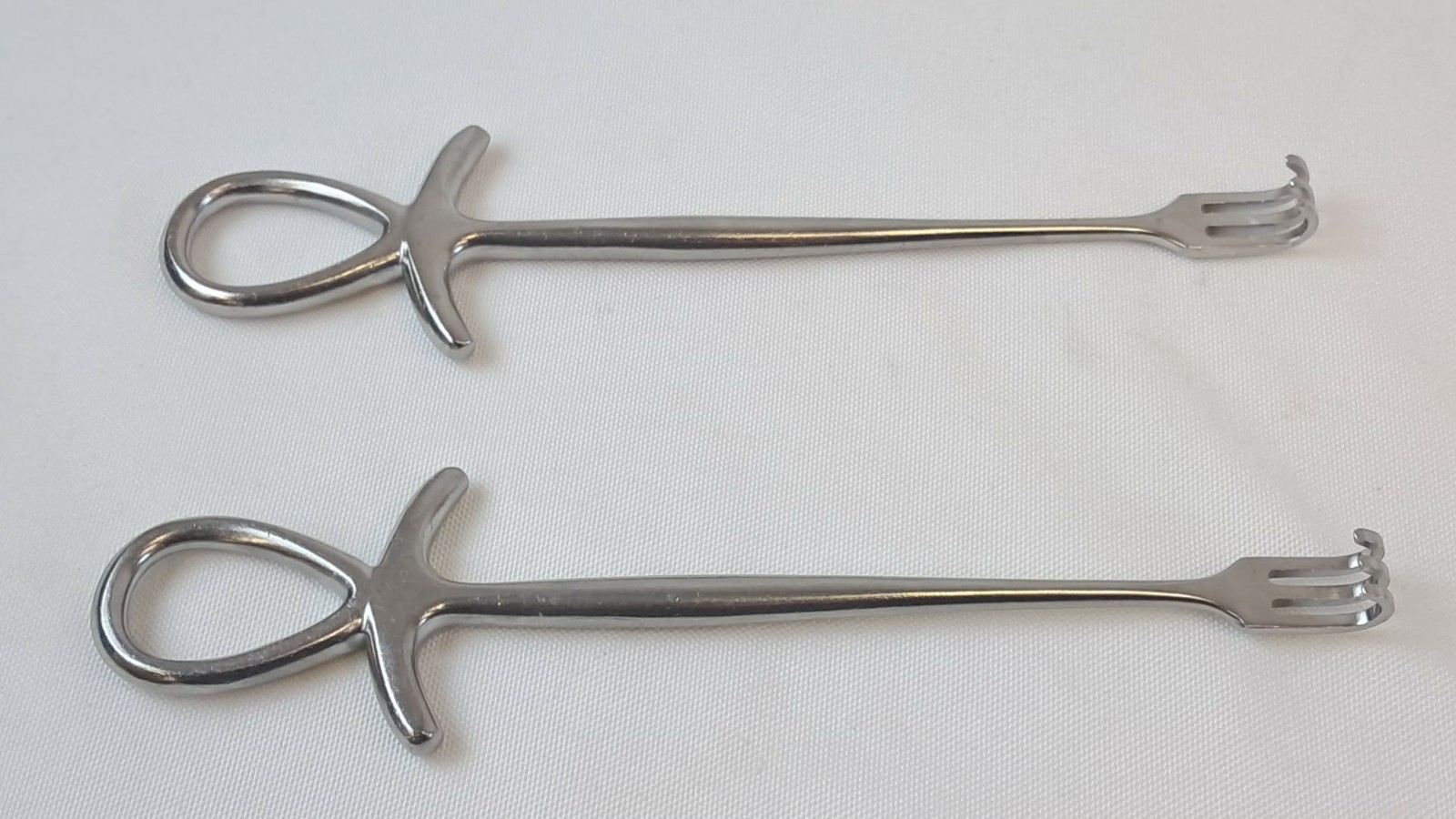 Lot of 2 Codman 50-4226 Volkman Retractor 8-3/4″ 3 Prong Blunt