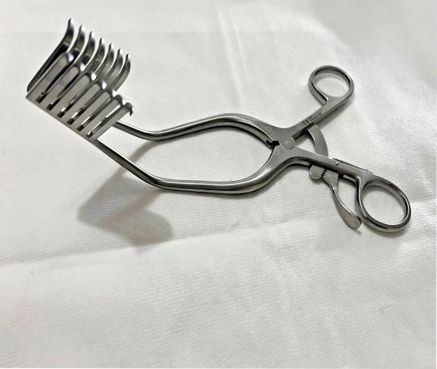 Codman 50-1363 Miskimon Cerebellar Retractor 7×7 Sharp Prongs 8″