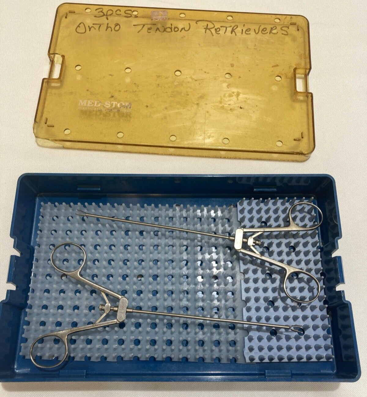 Pair of 8″ Scissor Handled Tendon Retriever Forceps w/ Case Orthopedic