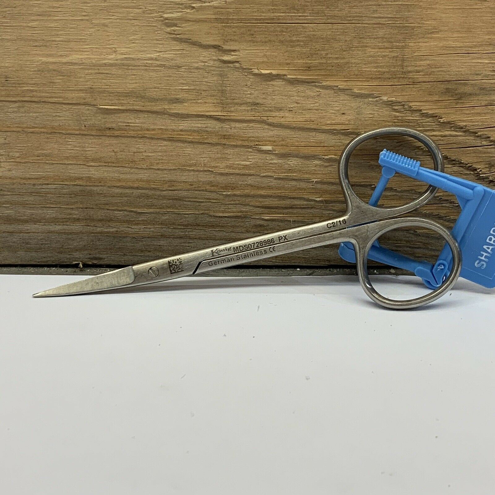 4″ Curved Knapp Iris Scissors with Sharp Tips MDS0728986 Medline