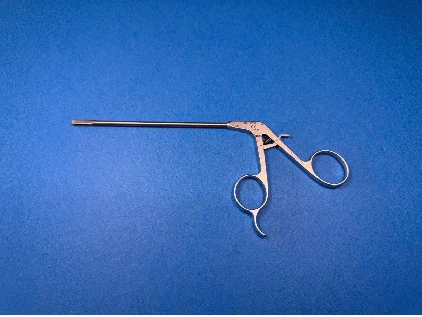 Arthrex AR-12250 Suture Cutter 4.2mm Straight Closed End Surgical Instrument