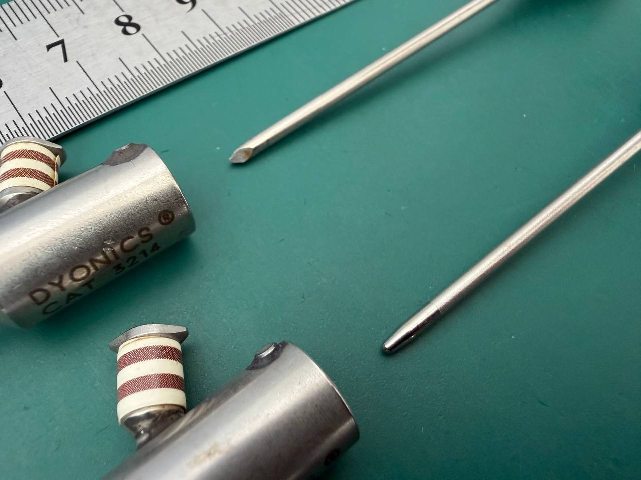 Dyonics 3214 Cannulas & Trocars, Small Joint 1.9mm Lot of 7 instruments