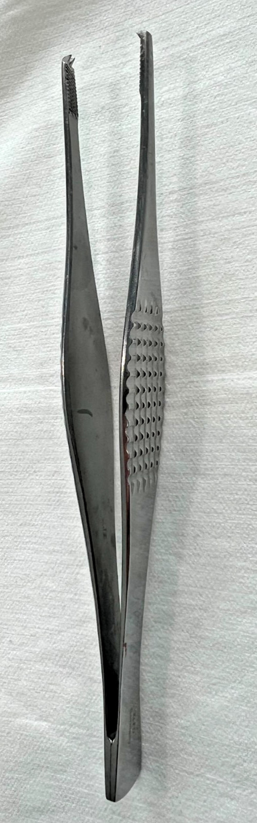 Tissue Forceps V. Mueller SU 2510 Ferris-Smith 6-3/4 Inch Length Straight 2 X 3