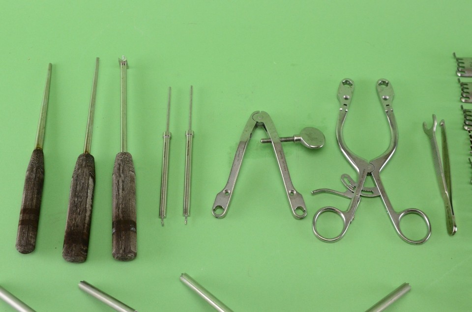 Aesculap / V. Mueller Caspar Cervical Distractor – Spine Instrument (MRG4960)