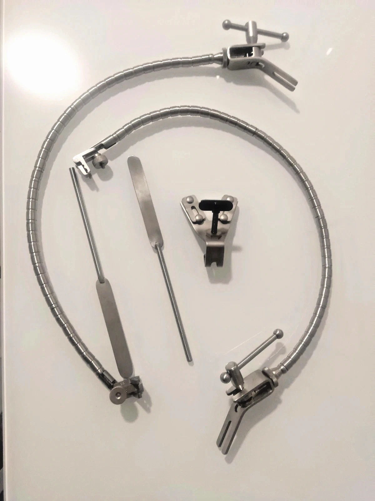 Aesculap FF270R Yasargil Flexible Arm Leyla Self Brain Retractor Neurosurgery