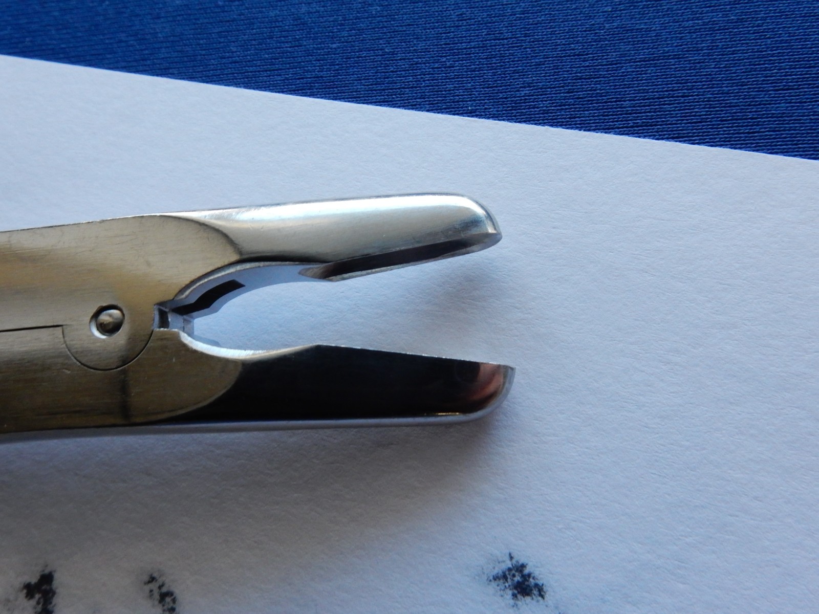 V. Mueller AU6780 Ruskin Rongeur Curved 5mm 7-1/2″