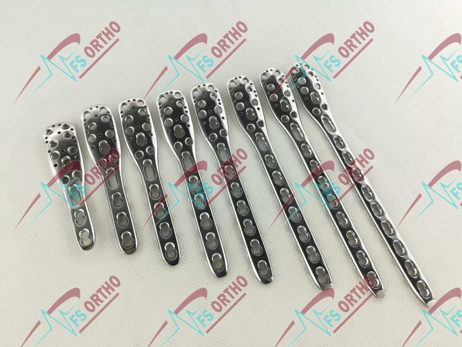 Locking Proximal Humeral Multi Angle (PHILOS)3,5,7 ,9 &11 H & LCP Screws SS316