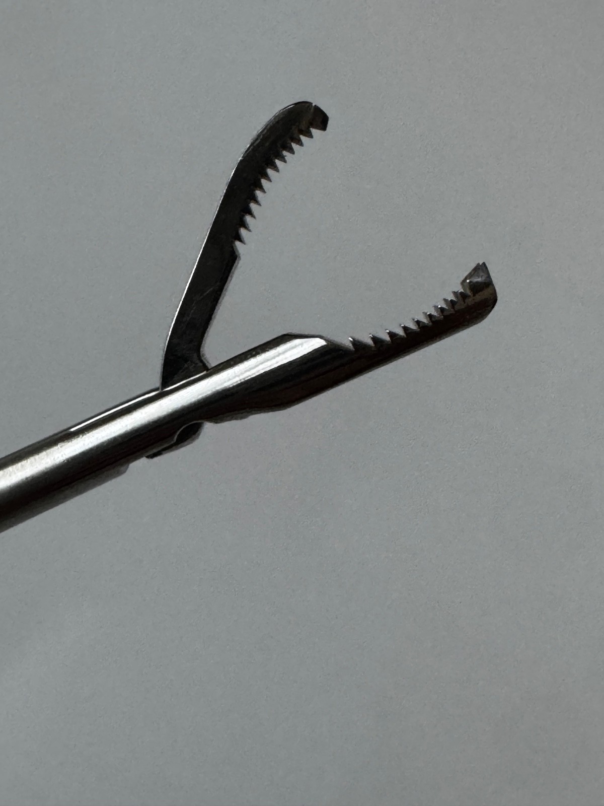 Acufex Pitbull Serrated Sharp Teeth Model 011022
