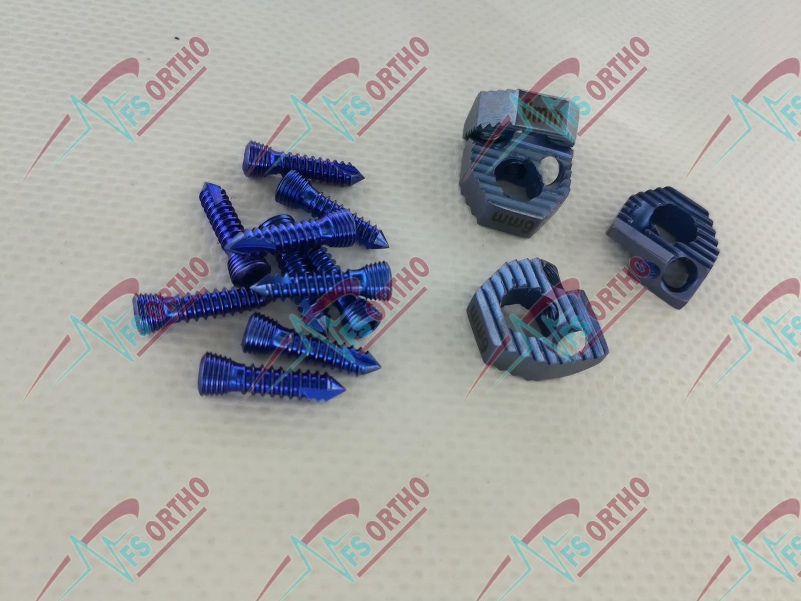 6mm Cervical Fusion Cage Locking System with Screws, 31 Pieces – Spine Surgery