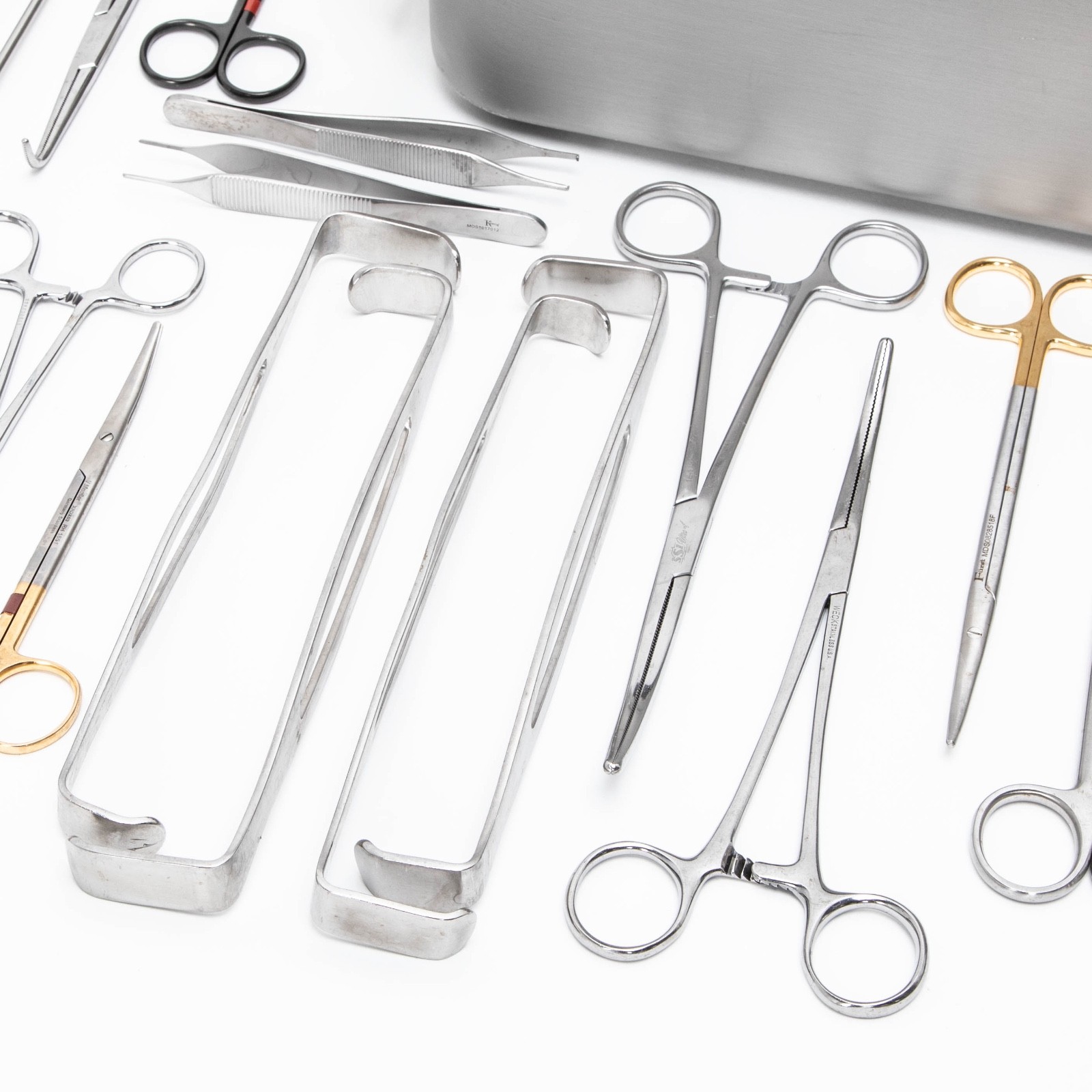 V. Mueller NL 156 General Surgery Instrument Set – Forceps Scissors Retractors