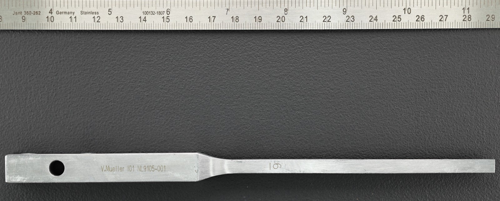 V Mueller NL9105-001 Collis Puka Chisel, 1.7 x 6mm Wide, 210mm (8.25″)