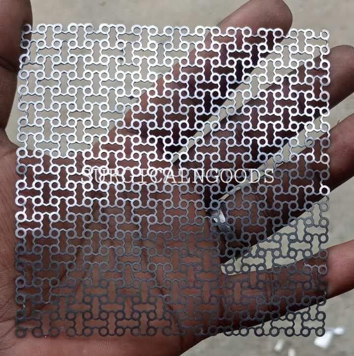 Craniofacial Titanium Mesh Skull Plate 150×150 3pc Cranioplasty with Screws 20pc