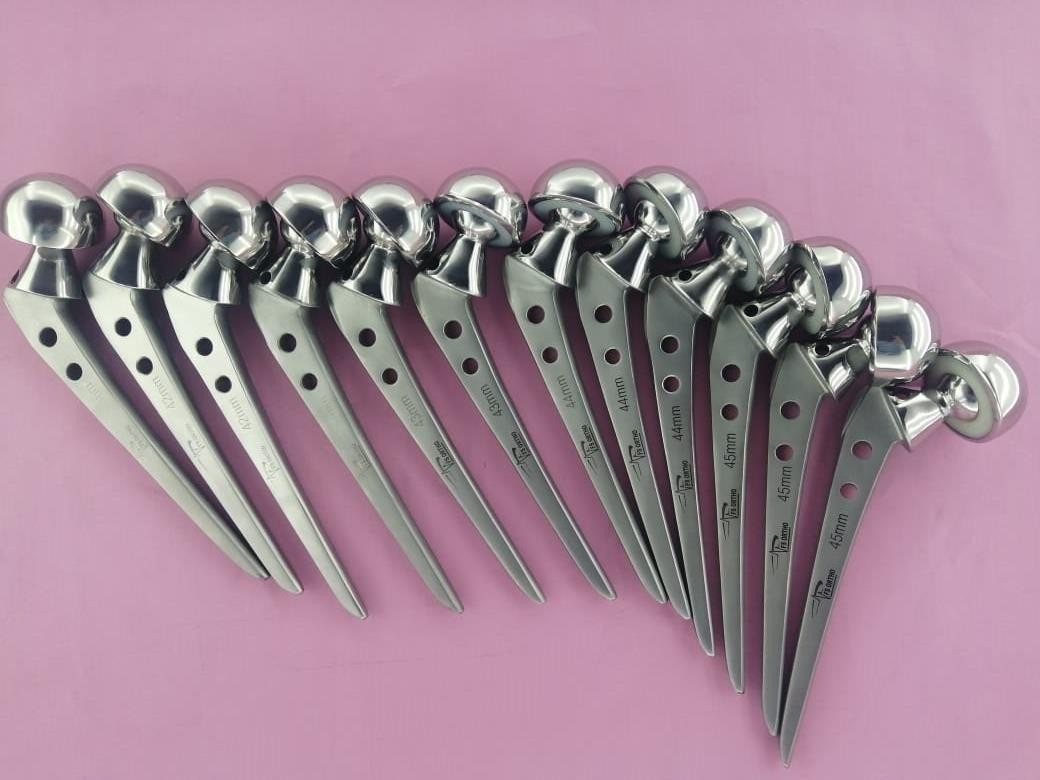 Hip Prosthesis Bipolar Orthopedic instrument 43, 44, 45mm set of 3 pcs implants