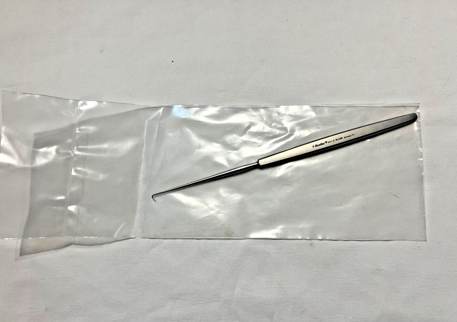 V. Mueller NL2400 Adson Dural Hook 3mm X 90° Sharp Tip 8″ Length Neurology