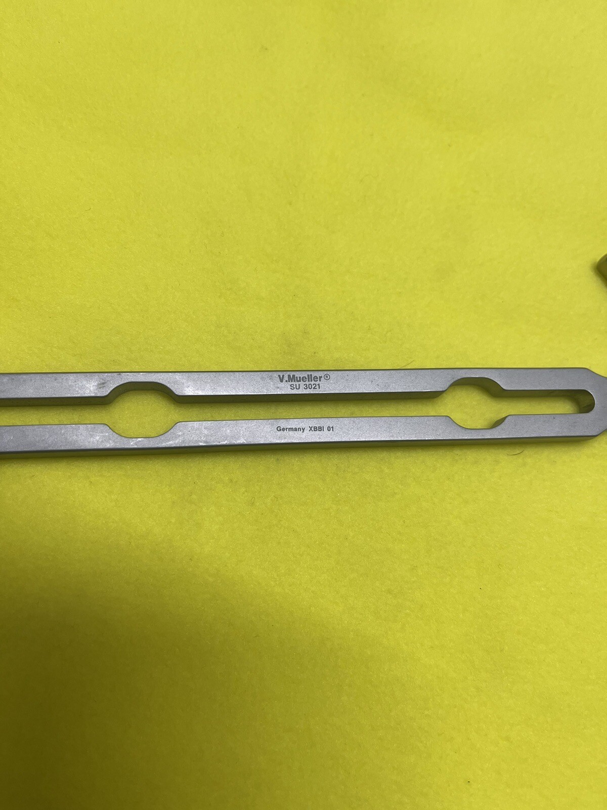 V Mueller SU 3021 Balfour center Blade