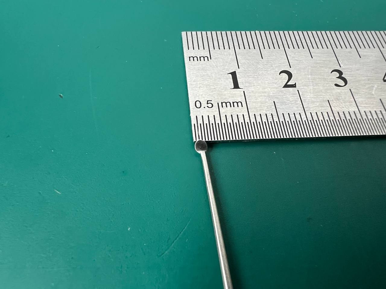 Aesculap OG110R Round Cutting Knife 2.0 mm 159 mm 45 degrees