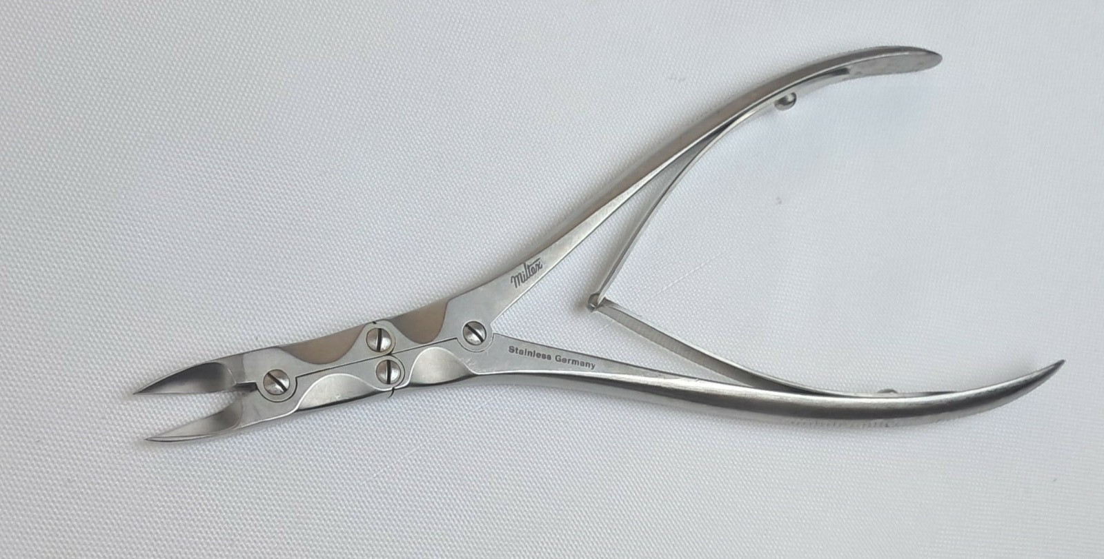 Miltex 25-384, Ruskin Bone Cutting Forceps, Straight, 7-1/2″