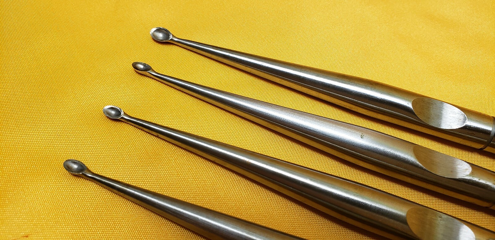 V. Mueller G11 OS995-003 Orthopedic Bone Curette #0.#1, 9″ Set of 4