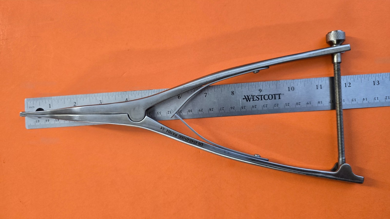 Zimmer Orthopedic Vertebral Curved Offset Spreader 11.5″