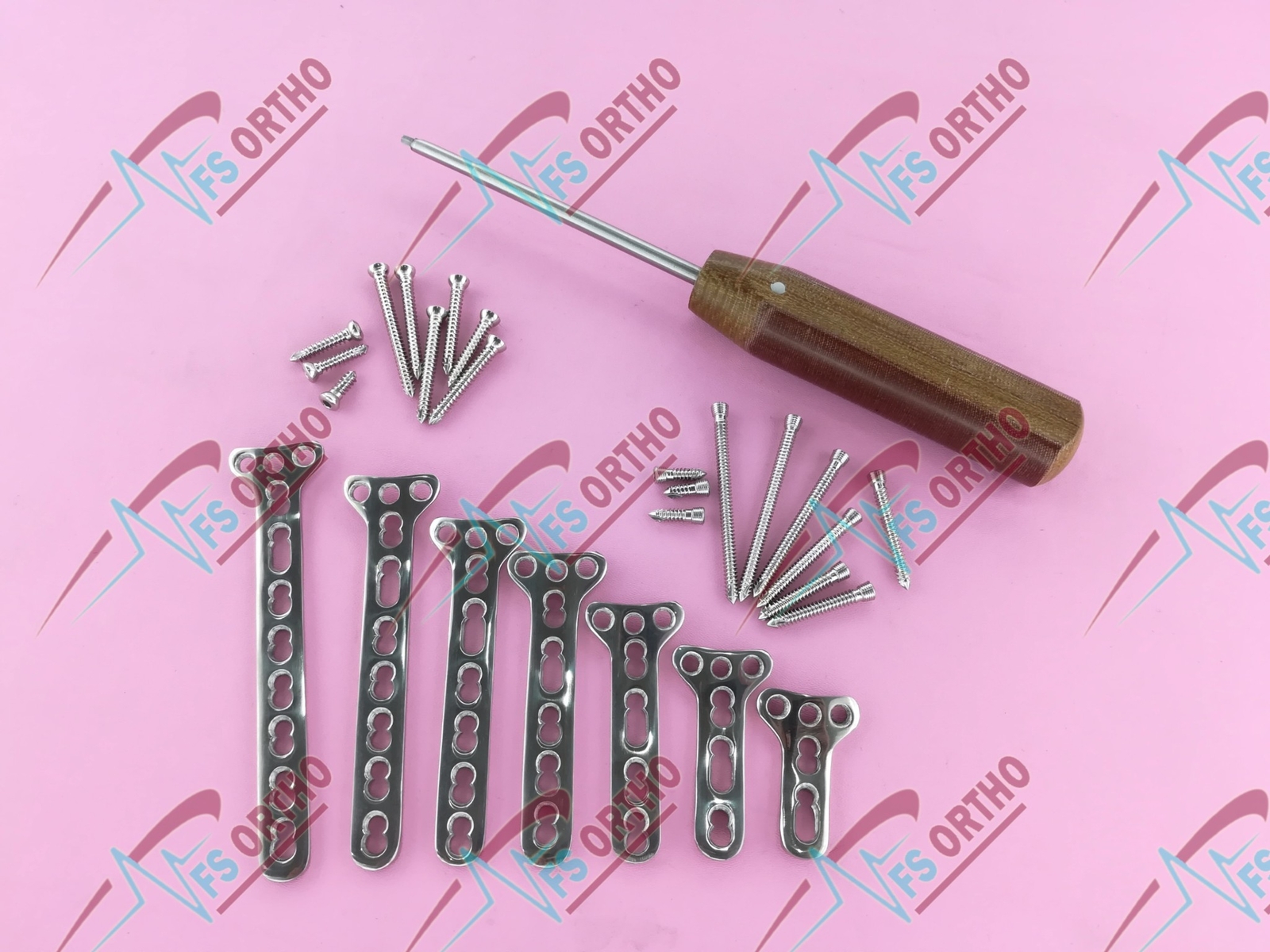 Small-T LCP Plate 2 to 8 holes Holes for 3.5mm and Screws Set 64 Pcs