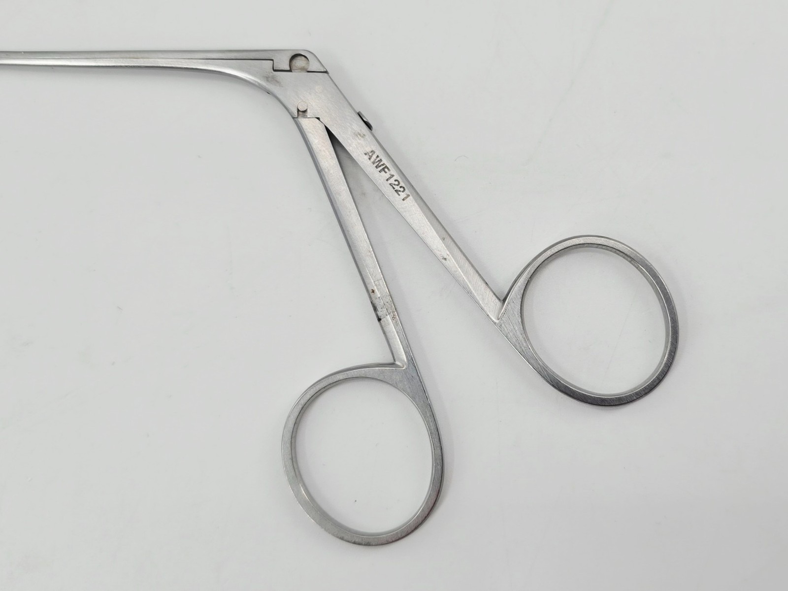 ASSI AWF1221 Micro Ear Forceps Serrated Jaw Straight 1.6×7.0mm ENT 5-3/8″
