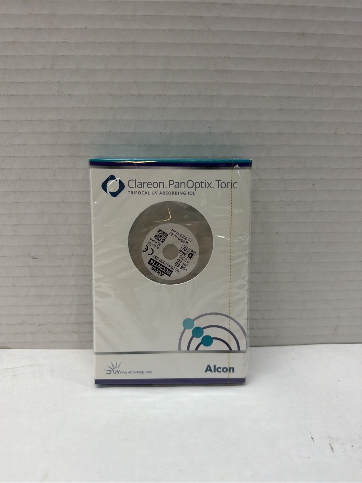Advanced Technology IOL Clareon PanOptix Toric UVA CCWTT4
