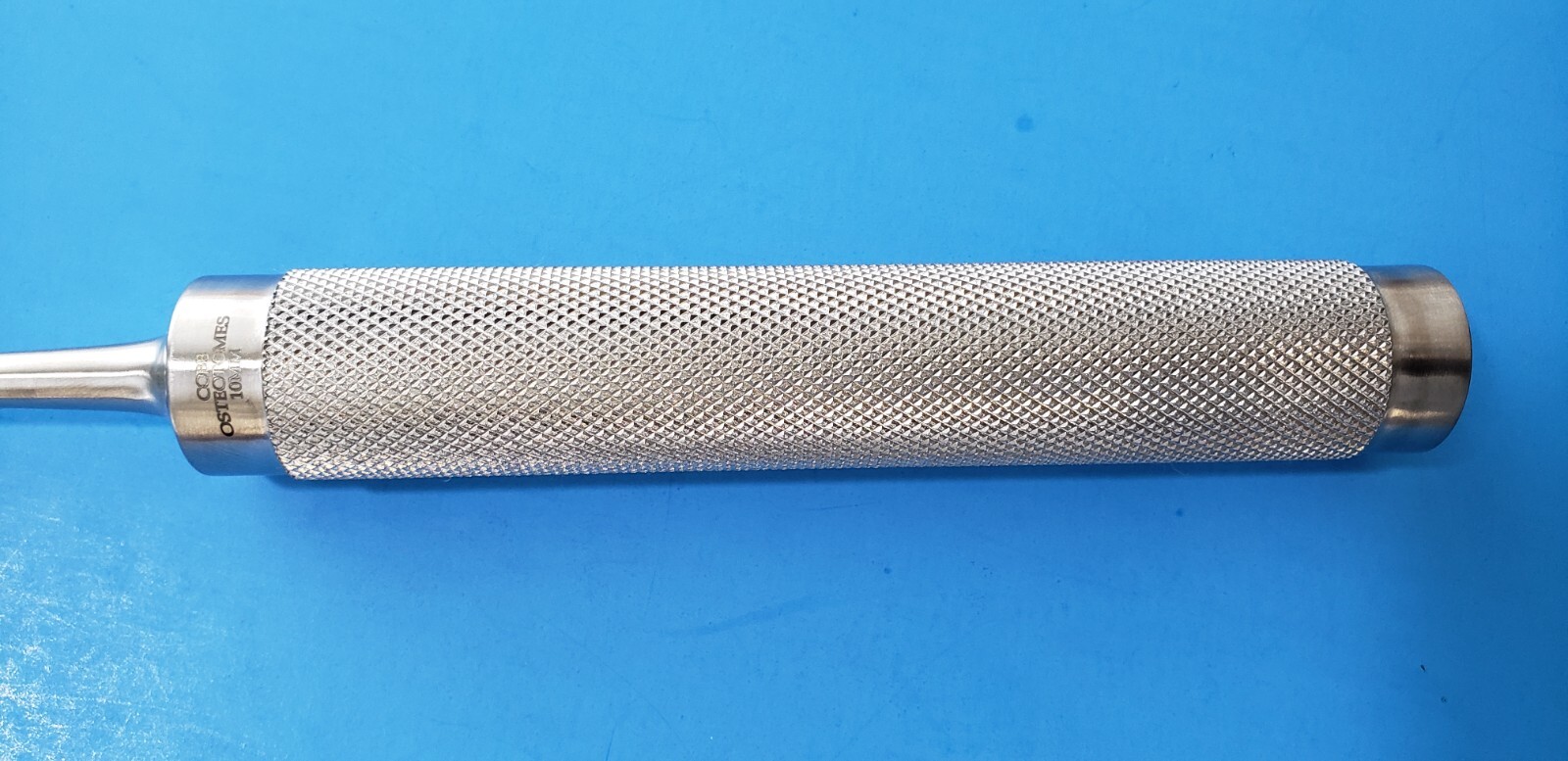 OS4331-010 Surgical Orthopedic COBB Osteotome 10mm Curved Blade Hallow Handle