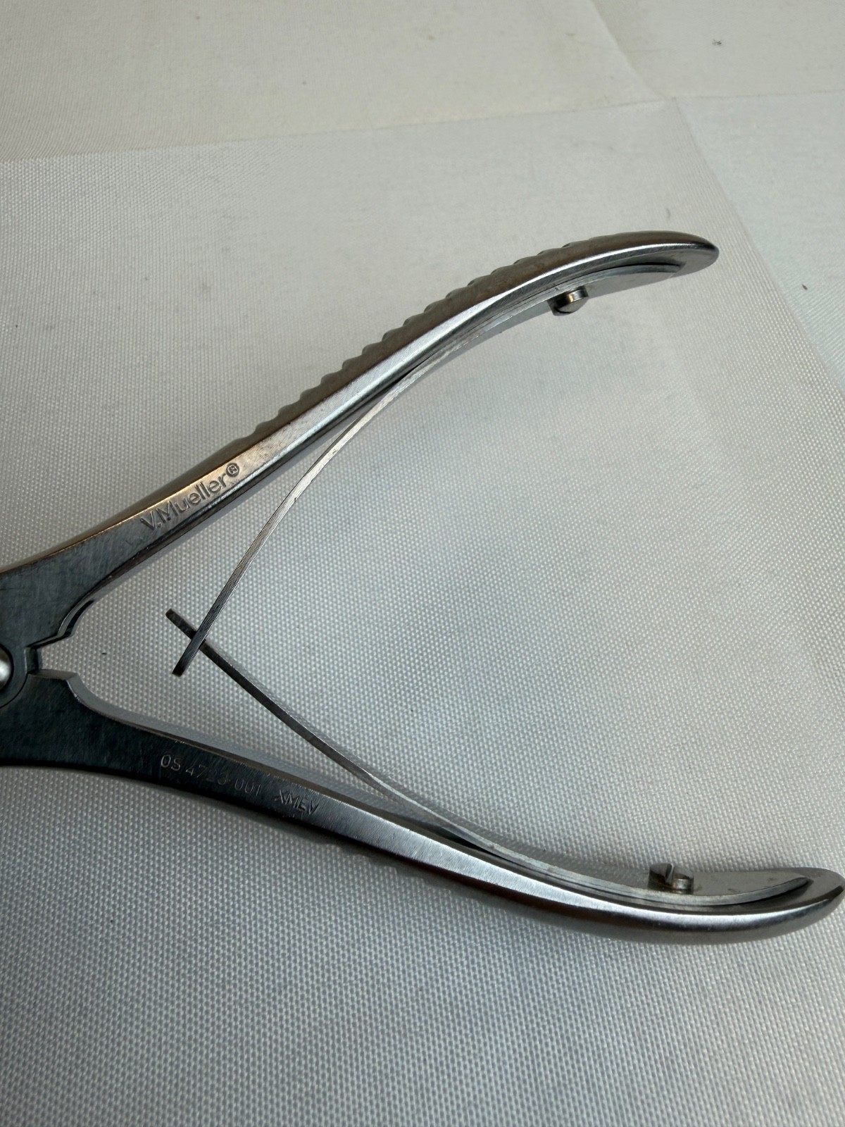 V. Mueller OS4723-001 Bone Cutting Forceps Kleinert-Kutz Straight double-action