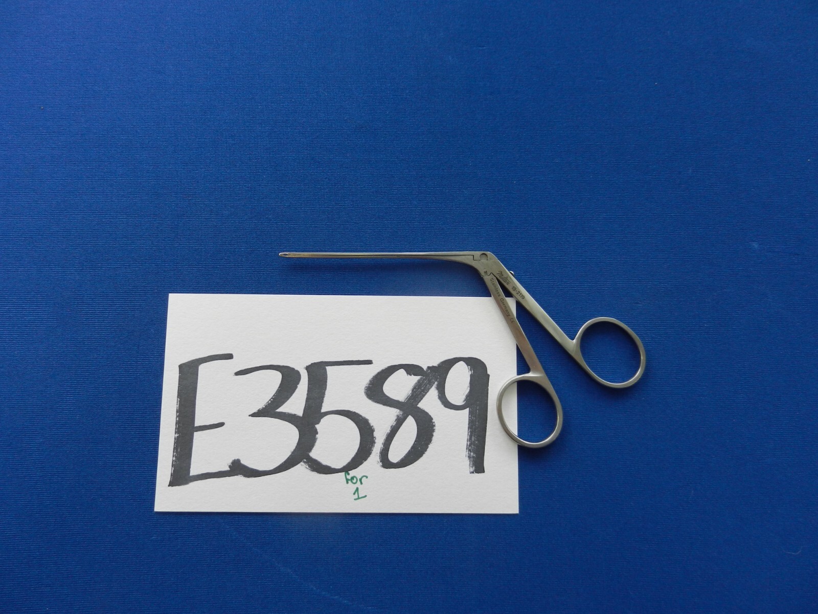 E3589 Miltex 19-2119 House 9.0mm Oval Cup 15 Degree Left Angled Forceps