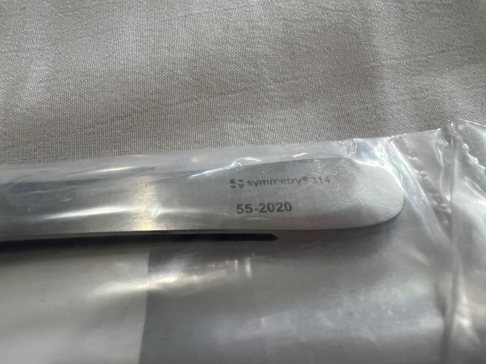 Symmetry Surgical 55-2020 DeBakey Vascular Tissue Forceps 3mm X 9-1/2″ Length