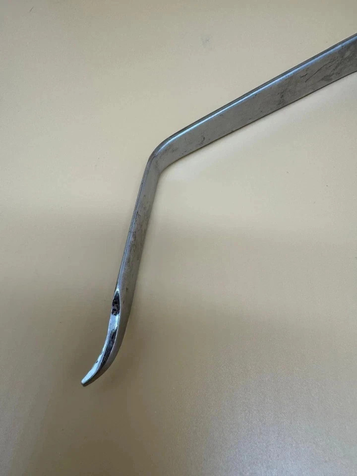 Innomed 6210 Double Bent Hohmann Retractor