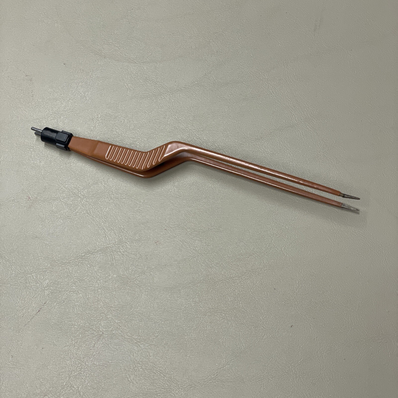 V. Mueller BAYONET BIPOLAR FORCEPS STRAIGHT, NON-STICK INSULATED 8″ EBP2010022S